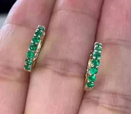 Natural green emerald - green, 2.18