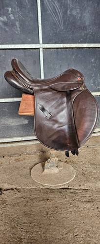 Saddle company 17inch - saddle,