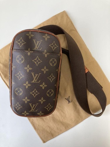 Louis vuitton monogram - louis,