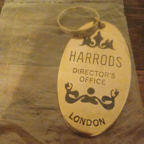 Vintage harrods keyring - vintage,
