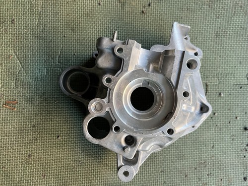 Right crank case for - for, vertical