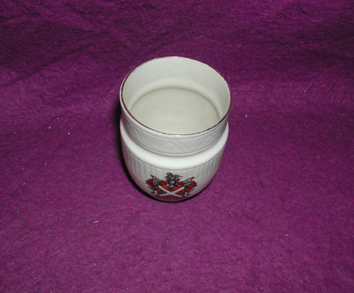 Goss crested china leek - china, urn