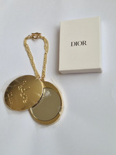 Dior J’adore Gold Metal Oval