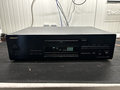 Onkyo 7511 player - cd,