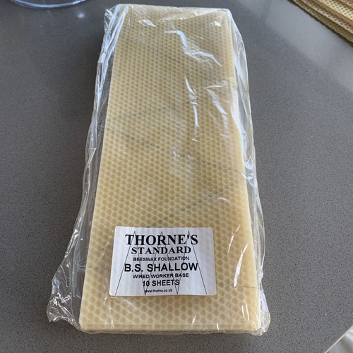 Shallow wired beeswax - shallow,