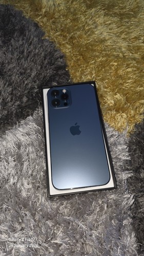 Apple iphone pro - iphone,