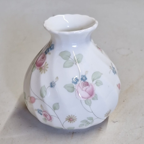 Vintage 1991 wedgwood - 1991, rosehip