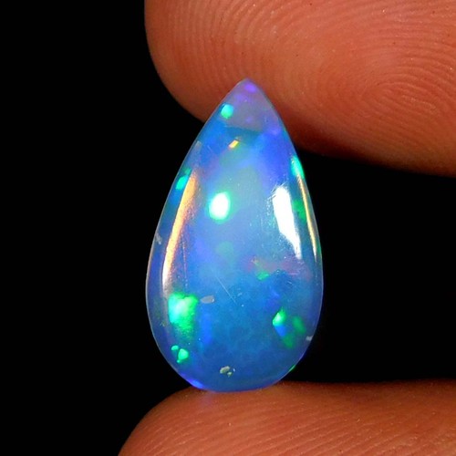 85cts natural play of - 1.85cts., color