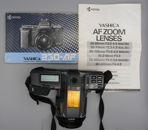 Yashica 230 slr 35mm af - 230,