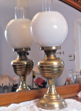 VINTAGE ELTEX DUPLEX DBL WICK BRASS OIL LAMP + SHADE & CHIMNEY  WORKING ORDER