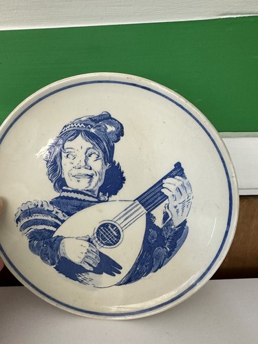 Delft blue minstrel with - delft, lute
