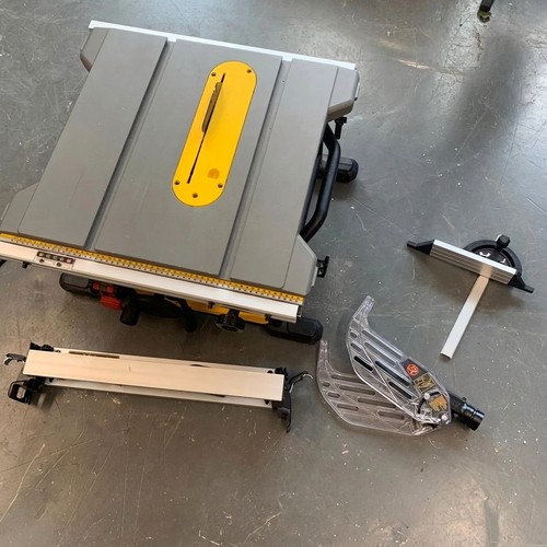 Dewalt dwe7485 230v 210mm - dewalt,
