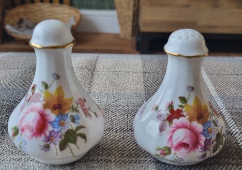 Royal crown derby posies salt - royal,