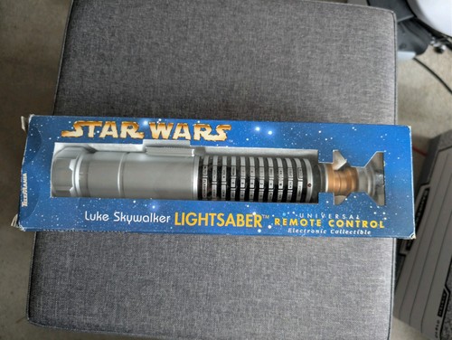 Luke skywalker lightsaber - luke,