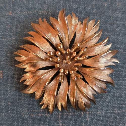 Vintage brooch crown trifari - vintage,