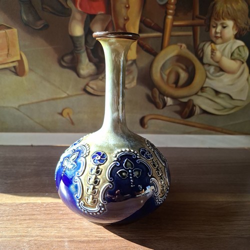 Royal doulton stoneware vase - royal,