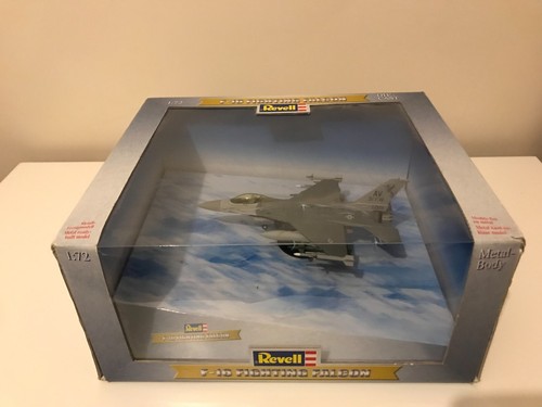 Revell diecast falcon - diecast,