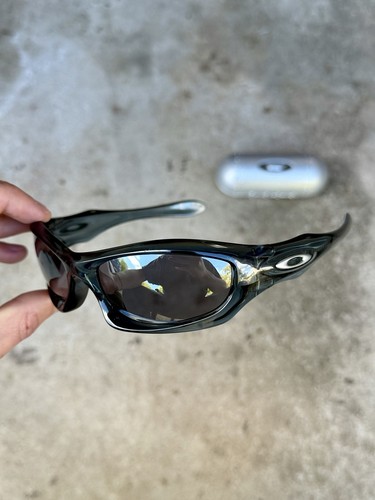 Oakley monster dog - oakley,