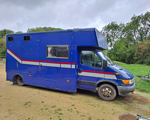 Iveco stall horsebox - 4.5t,