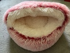 DOG/ CAT  HOODED BED COSY CAVE SOFT CALMING IGLOO FAUX FUR 