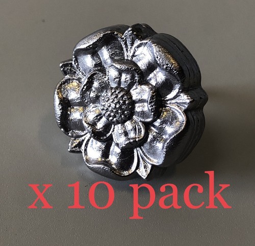 Lead tudor rose motif - tudor,