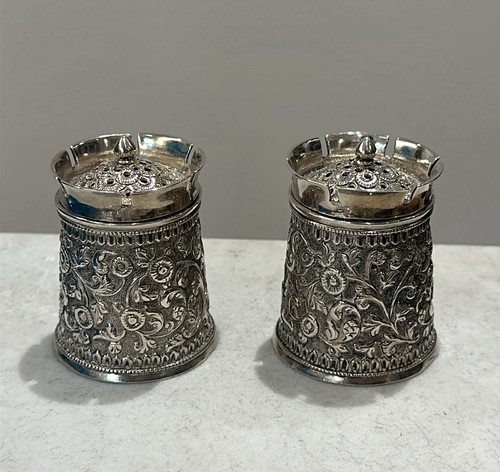Exquisite pair kutch - of,