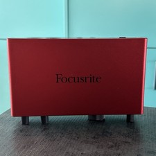 Focusrite Scarlett 2i2 4th USB