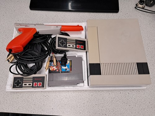 Nintendo nes 1985 action set - nintendo,