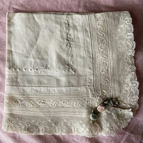 Antique lace edge embroidered - lace,