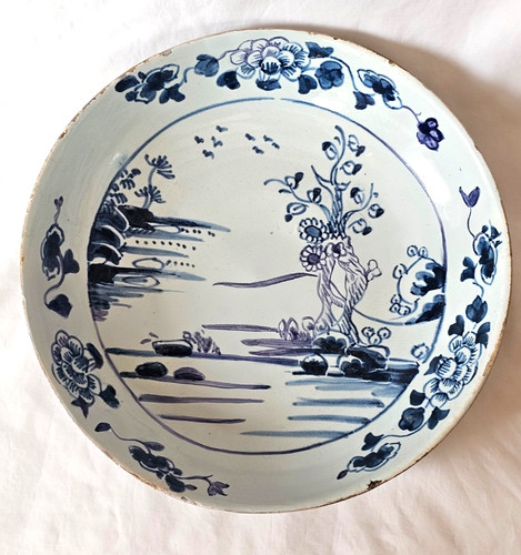 Charming 18th century delft - a,