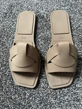 Zara Flat Criss Cross