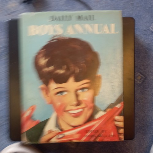 Daily mail boys - annual, in