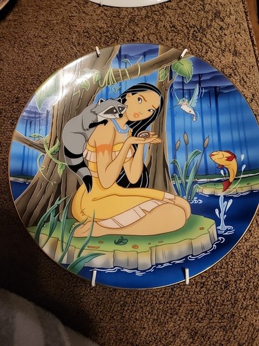 Disney pocahontas collectable - disney,