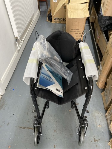 Lightweight folding wheelchair - lightweight,