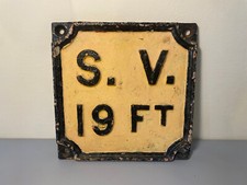Original Railway Locomotive Shed yellow&black Plate "S.V 19FT"  CAST IRON 10X10"