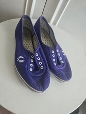 Woman's Fred Perry Canvas