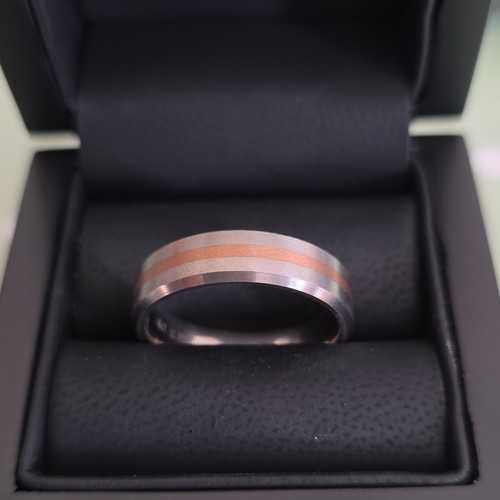 Titanium 9ct rose - &,