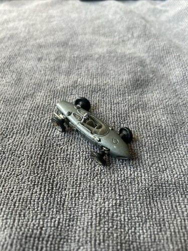 Hot wheels ferrari 156 - silver,