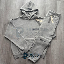 Essentials S22 Full Set