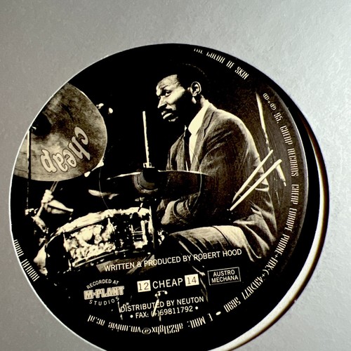 Robert hood nighttime world - --,