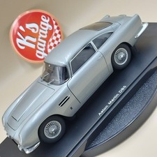 AUTOart 1/18 Aston Martin DB5 Silver Millennium 70211 diecast model car