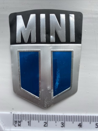 Mini bonnet badge original - badge,