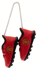 MANCHESTER UNITED FC CAR MIRROR MINI BOOTS WINDOW HANGING HANG UP ACCESSORIES