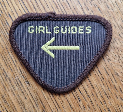 Girlguiding old pathfinder - old,