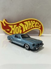 Bburago Ford Mustang GT 1/43