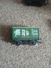 HORNBY R216 PRIME PORK CLOSED