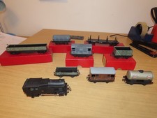 Trix Twin Railway & Cadet OO Gauge Loco & 8 Wagons