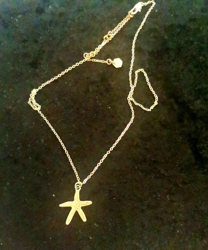 Golden starfish pendant - golden,