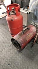 CLARKE LITTLE DEVIL GARAGE HEATER 2 PROPANE SPACE HEATER Plus Gas Bottle