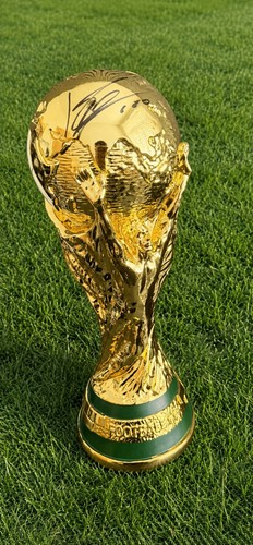Lionel messi signed world - messi, cup